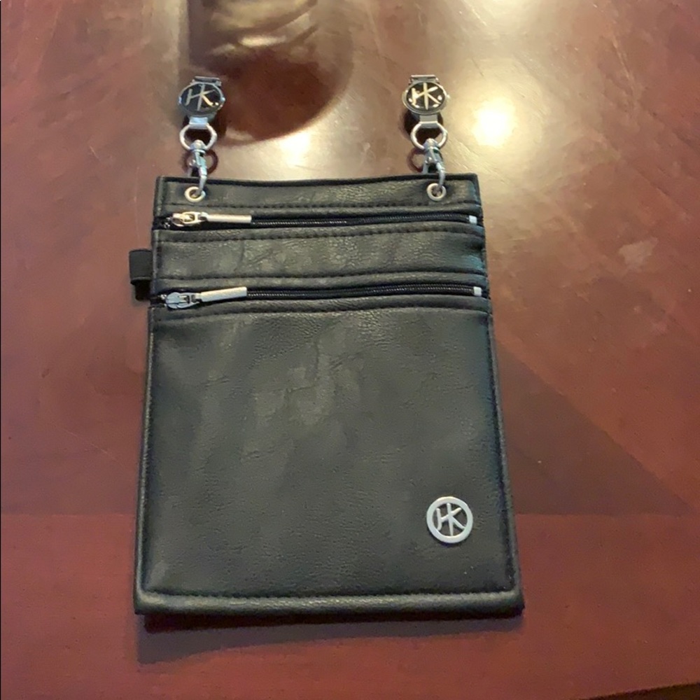 Hip Klip clip-on purse.